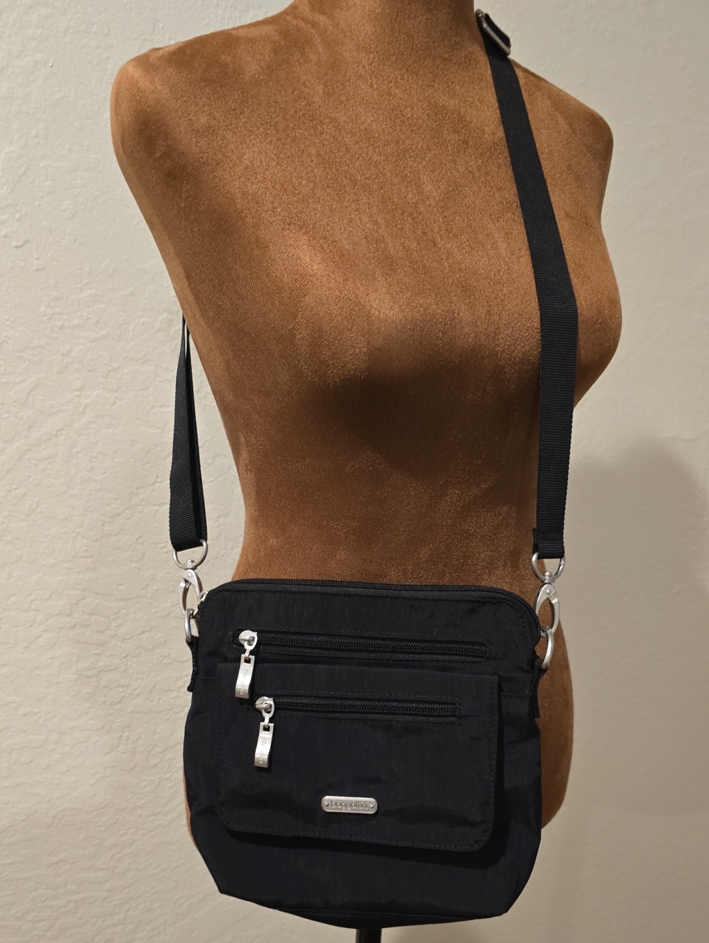 Baggallini Black Crossbody Bag with Silver Hardware